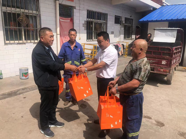 陜煤建設(shè)咸陽分公司安裝項(xiàng)目部：濃濃中秋情，慰問暖人心