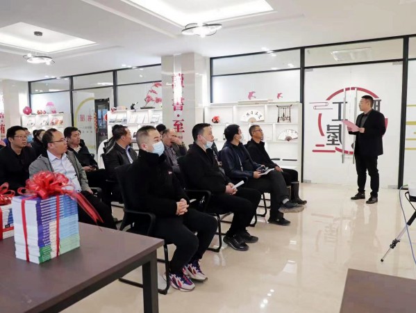 陜煤建設(shè)澄合分公司第一機(jī)電安裝項(xiàng)目部共享閱讀之樂(lè) 共建職工書(shū)屋