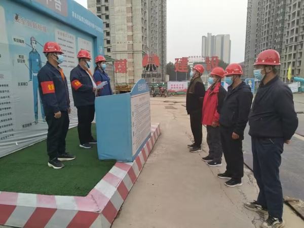 陜煤建設(shè)澄合分公司第八項目部黨員深入現(xiàn)場“亮身份做表率”