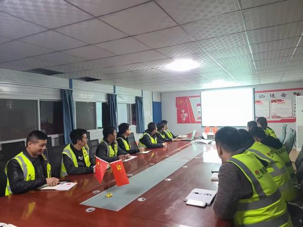 陜煤建設(shè)銅煤公司：第一項(xiàng)目部集重心，聚合力，奮力跑好“第一棒”