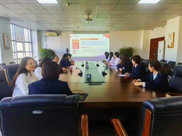 陜煤建設(shè)榆林公司：用愛(ài)關(guān)懷 愿你笑靨如花