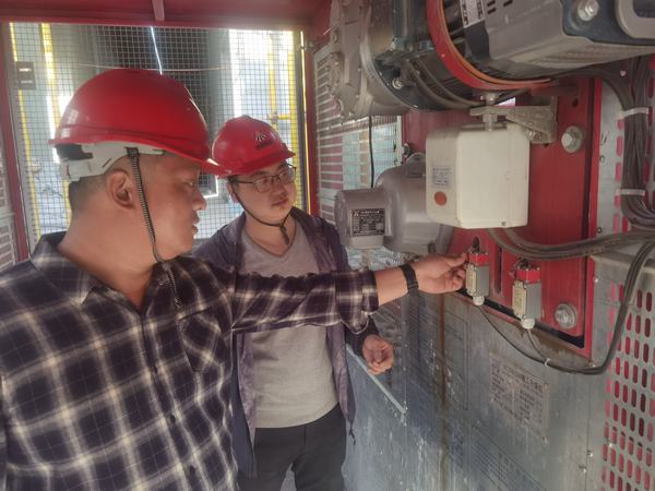 陜煤建設(shè)韓城分公司土建六項目部安全生產(chǎn)“齊步走”