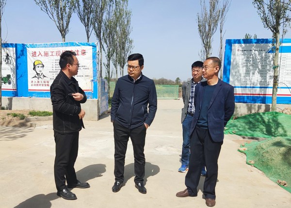 陜西彬長文家坡礦業(yè)有限公司董事長、總經(jīng)理徐景果蒞臨陜煤建設(shè)路橋分公司彬長項(xiàng)目部檢查