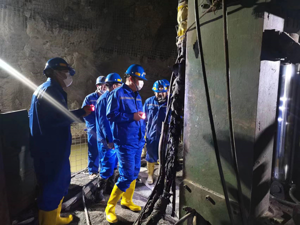 陜煤建設(shè)礦建三公司堅(jiān)持問(wèn)題導(dǎo)向推進(jìn)黨建與生產(chǎn)經(jīng)營(yíng)深度融合