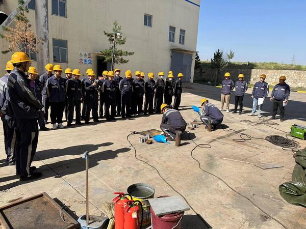 陜煤建設洗選煤運營公司神渭首端運營項目部：雙管齊下，打好素質(zhì)提升組合拳