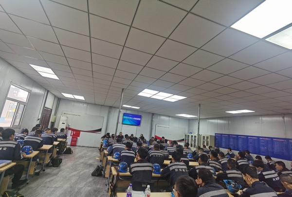 陜煤建設(shè)洗選煤運(yùn)營公司紅柳林洗煤廠項(xiàng)目部： 多措并舉夯基礎(chǔ) 激活安全生產(chǎn)力