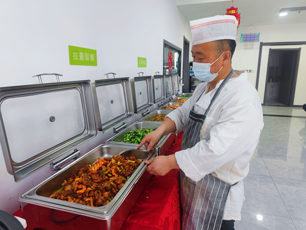 陜煤建設(shè)礦建三公司：走進(jìn)職工食堂，品嘗?！笆睢泵朗?></div>
                                <div   id=