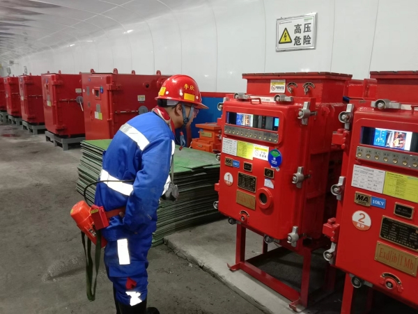 陜煤建設機電安裝公司：國慶我在崗 項目生產(chǎn)“不打烊”！