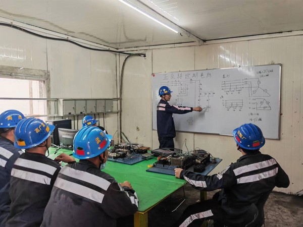 陜煤建設洗選煤運營公司紅柳林洗煤廠項目部： 金秋碩果迎豐收 “排查+考核”強基礎(chǔ)