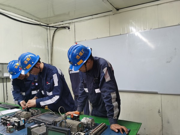 陜煤建設洗選煤運營公司紅柳林洗煤廠項目部： “實、細、深”重磅出擊 打好發(fā)展根基“攻堅戰(zhàn)”