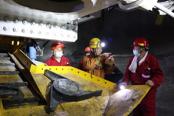 陜煤建設集團礦建二公司:扎牢生產“安全網”