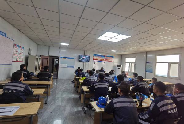 陜煤建設(shè)洗選煤運(yùn)營(yíng)公司紅柳林洗煤廠項(xiàng)目部： “三藍(lán)圖”繪就安全生產(chǎn)“坐標(biāo)系”