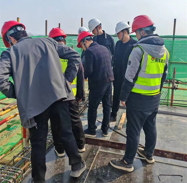 陜煤建設(shè)銅煤公司扎實(shí)做好治本攻堅(jiān)三年行起步開(kāi)局工作