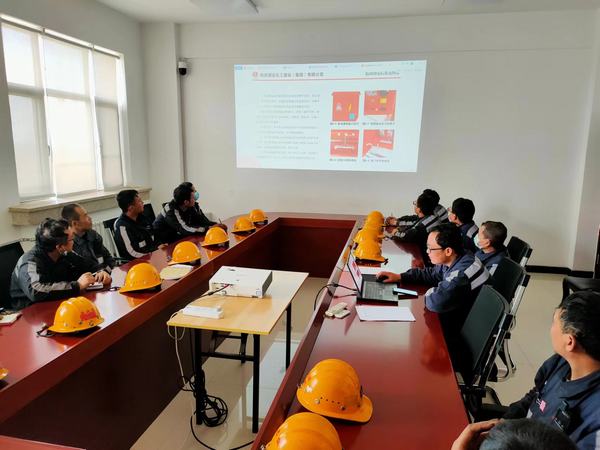 陜煤建設(shè)洗選煤運營公司神渭首端運營項目部：檢修“三板斧” 學(xué)考比合力