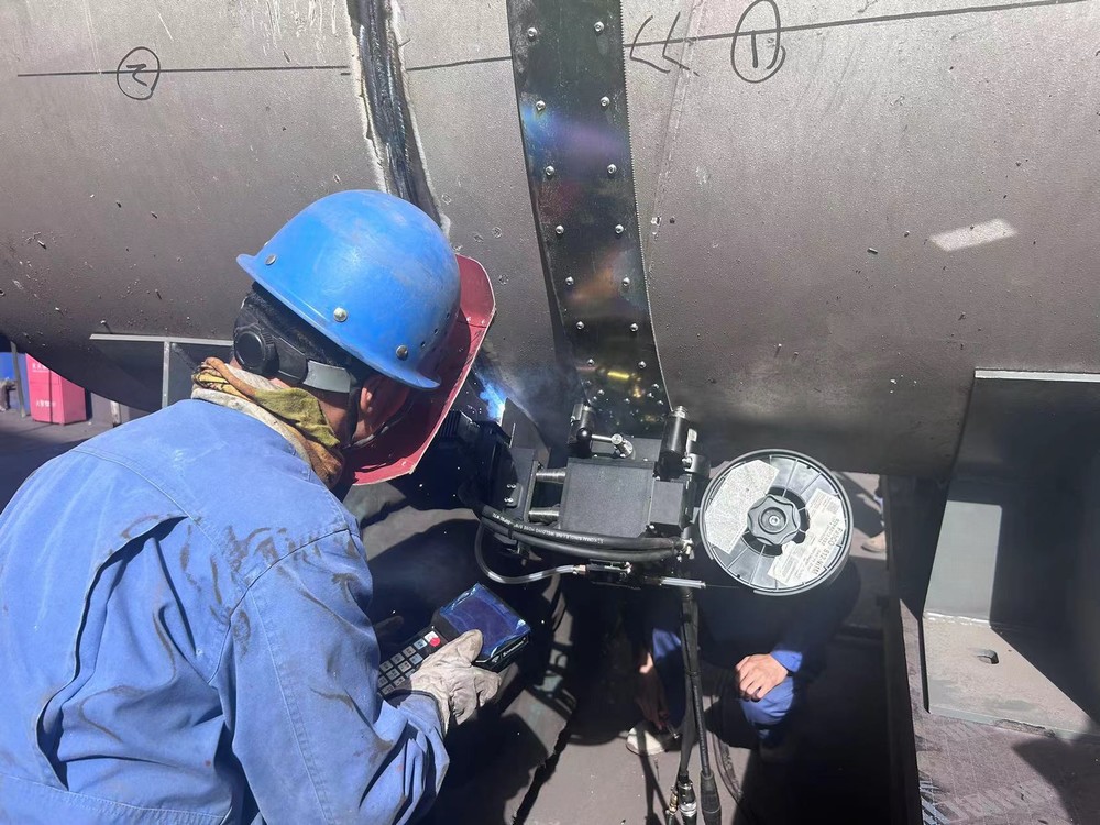 陜煤建設西北分公司：軌道式爬行機器人助力酒鋼綜合管網(wǎng)改造項目