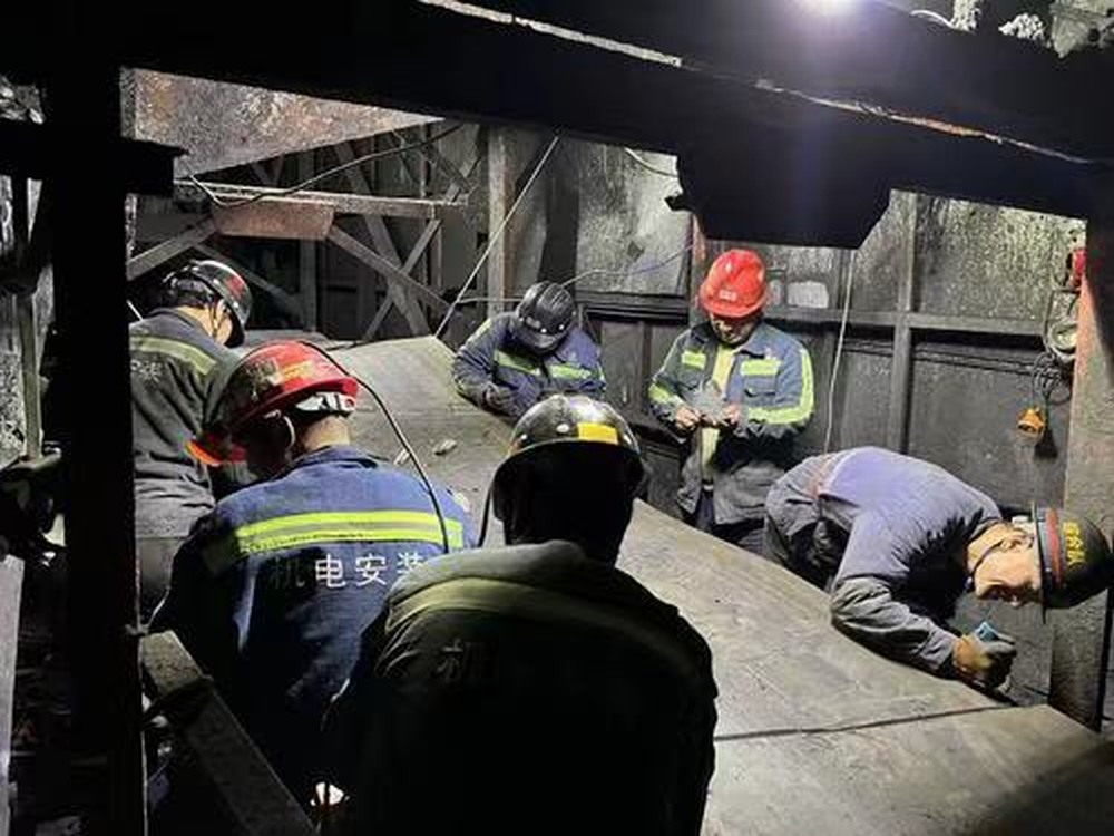 陜煤建設(shè)機電安裝公司建莊項目部：更新?lián)Q“帶”，保礦井安全生產(chǎn)