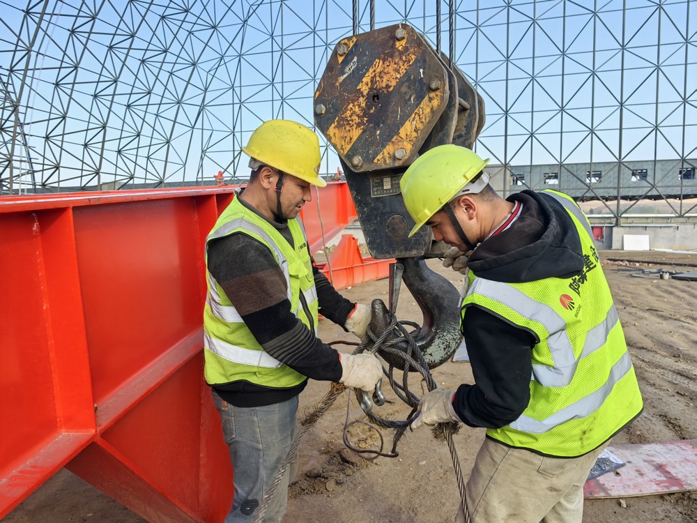 陜煤建設(shè)天工公司新疆第一項(xiàng)目部：酣戰(zhàn)十月黃金期，沖刺節(jié)點(diǎn)保進(jìn)度