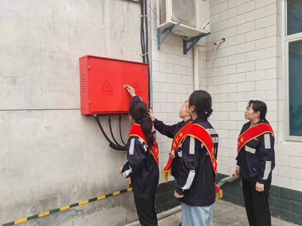 陜煤建設(shè)洗選煤運(yùn)營(yíng)公司：“點(diǎn)線(xiàn)面”結(jié)合，織密安全生產(chǎn)“防護(hù)網(wǎng)”