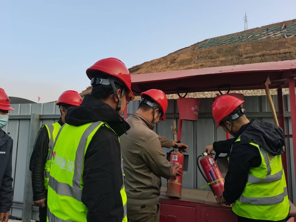 陜煤建設韓城分公司土建九項目部：“青”力保安全，助力“百日安全行”