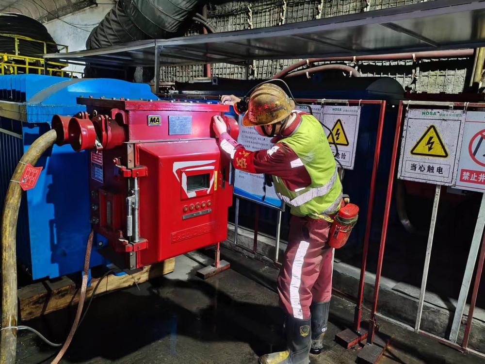 陜煤建設(shè)機電安裝公司：青春有我，共繪新春華彩