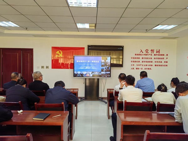 陜煤建設(shè)煤礦運營服務(wù)分公司：全力貫徹“開工第一課”  筑牢復(fù)工復(fù)產(chǎn)安全網(wǎng)