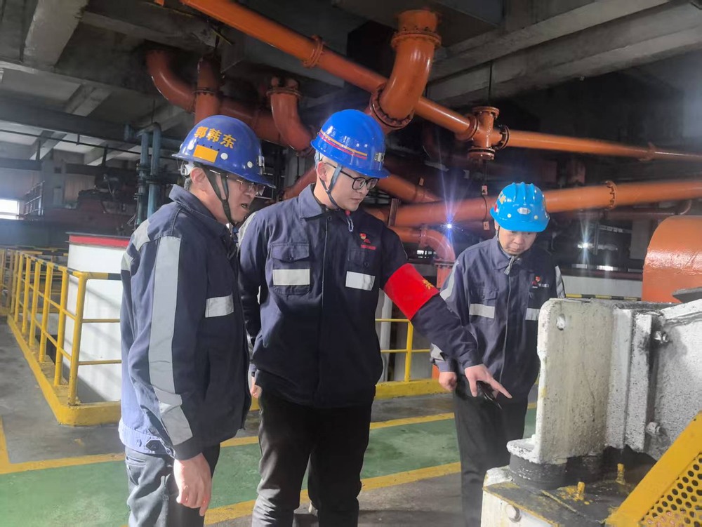 陜煤建設(shè)洗選煤運營公司紅柳林洗煤廠項目部：“三措”并舉  打勝“除塵”殲滅戰(zhàn)