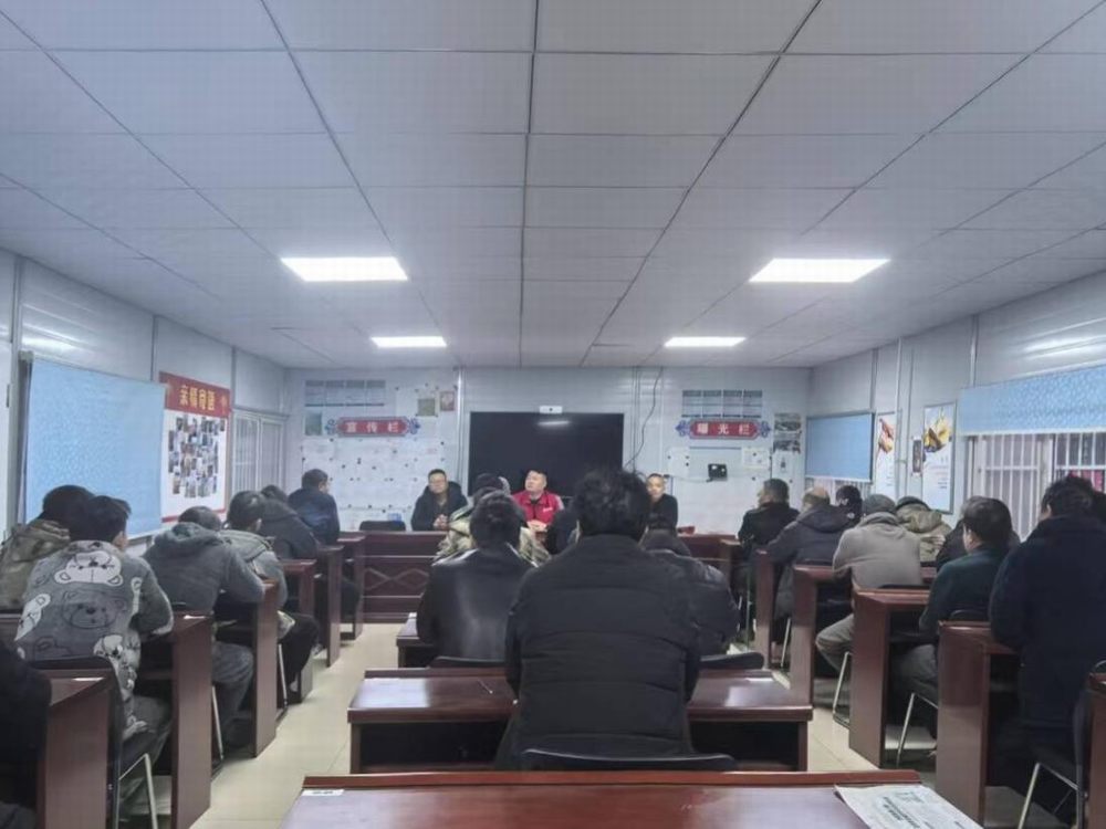 陜煤建設(shè)機(jī)電安裝公司玉華項(xiàng)目部：擰緊“安全閥”，護(hù)航新征程