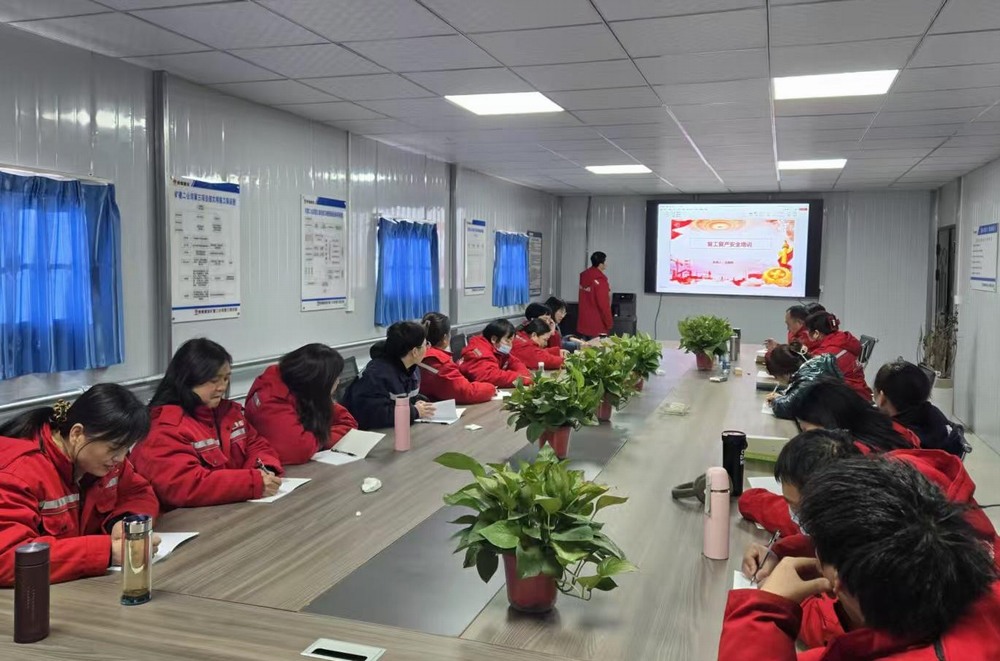 陜煤建設(shè)礦建二公司：重拳出擊，嚴(yán)把“安全關(guān)”