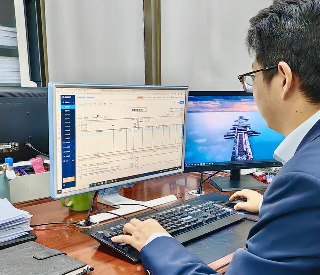 陜煤建設(shè)市場開發(fā)分公司率先啟用掃碼開票系統(tǒng)，開啟智能開票服務(wù)新時代