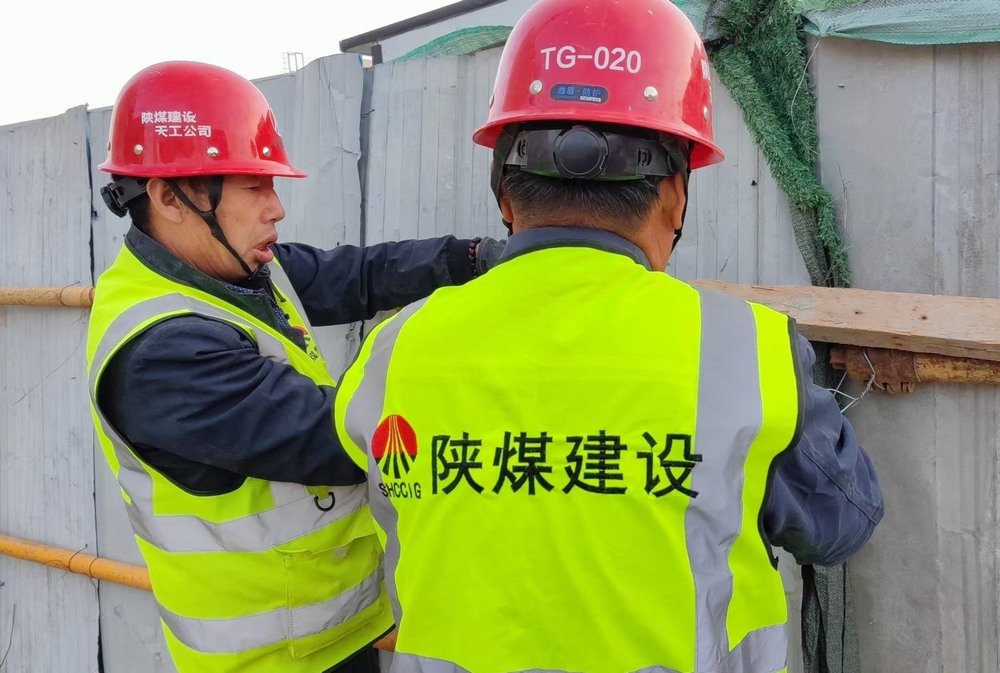 北極塬上筑堡壘，抗風(fēng)護安顯擔(dān)當(dāng)