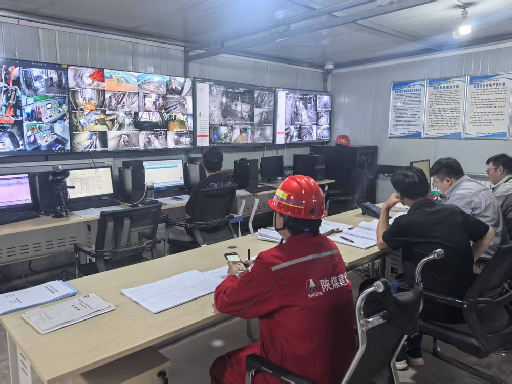 陜煤建設(shè)礦建二公司郭家灘項目部：多層密織安全防護(hù)網(wǎng)