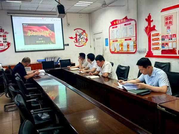 陜煤建設(shè)洗選煤運營公司檸條塔運營項目部黨支部開展： “清風(fēng)沐初心，廉潔促發(fā)展”主題黨日活動