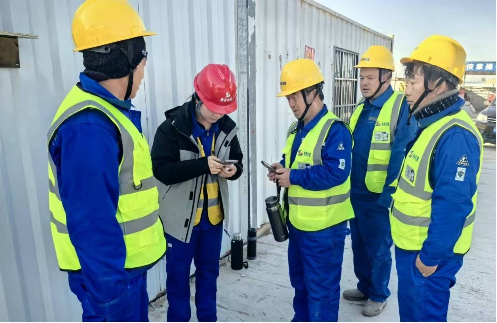 嚴抓實名管理，筑牢項目根基