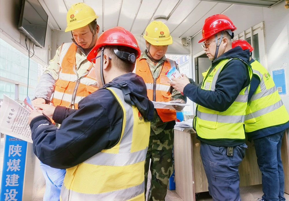 陜煤建設新龍城直屬項目部：安全“不打烊”，消防“常在線”